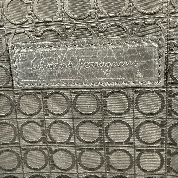 Authentic Salvatore Ferragamo Large Canvas Crossbody Messenger Bag – Black - Picture 3 of 14